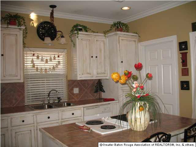 14618 Brook Spring Avenue Baton Rouge, LA 70816 - Photo 4 of 21 Gallery Image 4