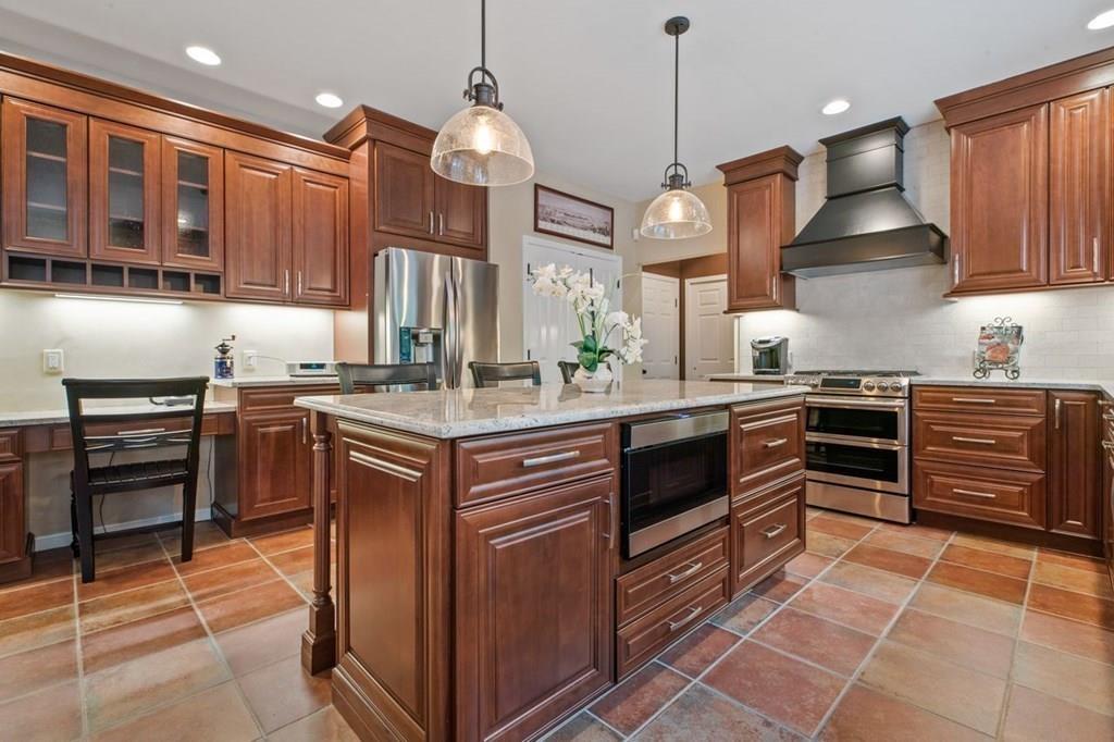 140 Waterman Road Canton, MA 02021 - Photo 7 of 38