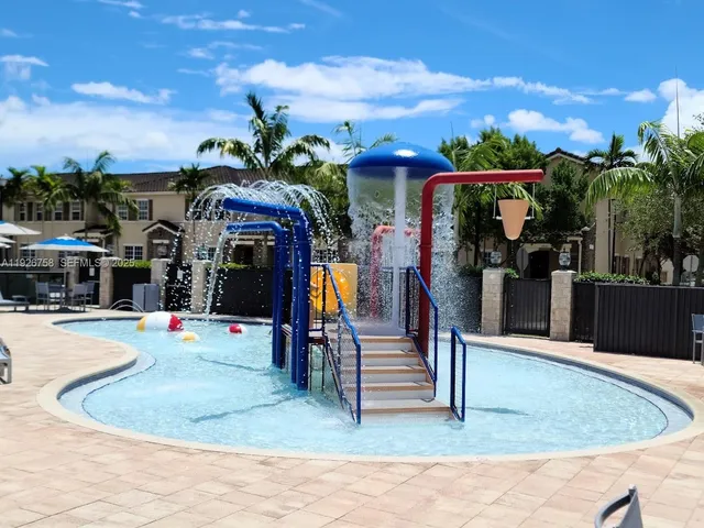 $2,850 | 9516 Southwest 167th Avenue, Unit 9516, Miami, FL 33196