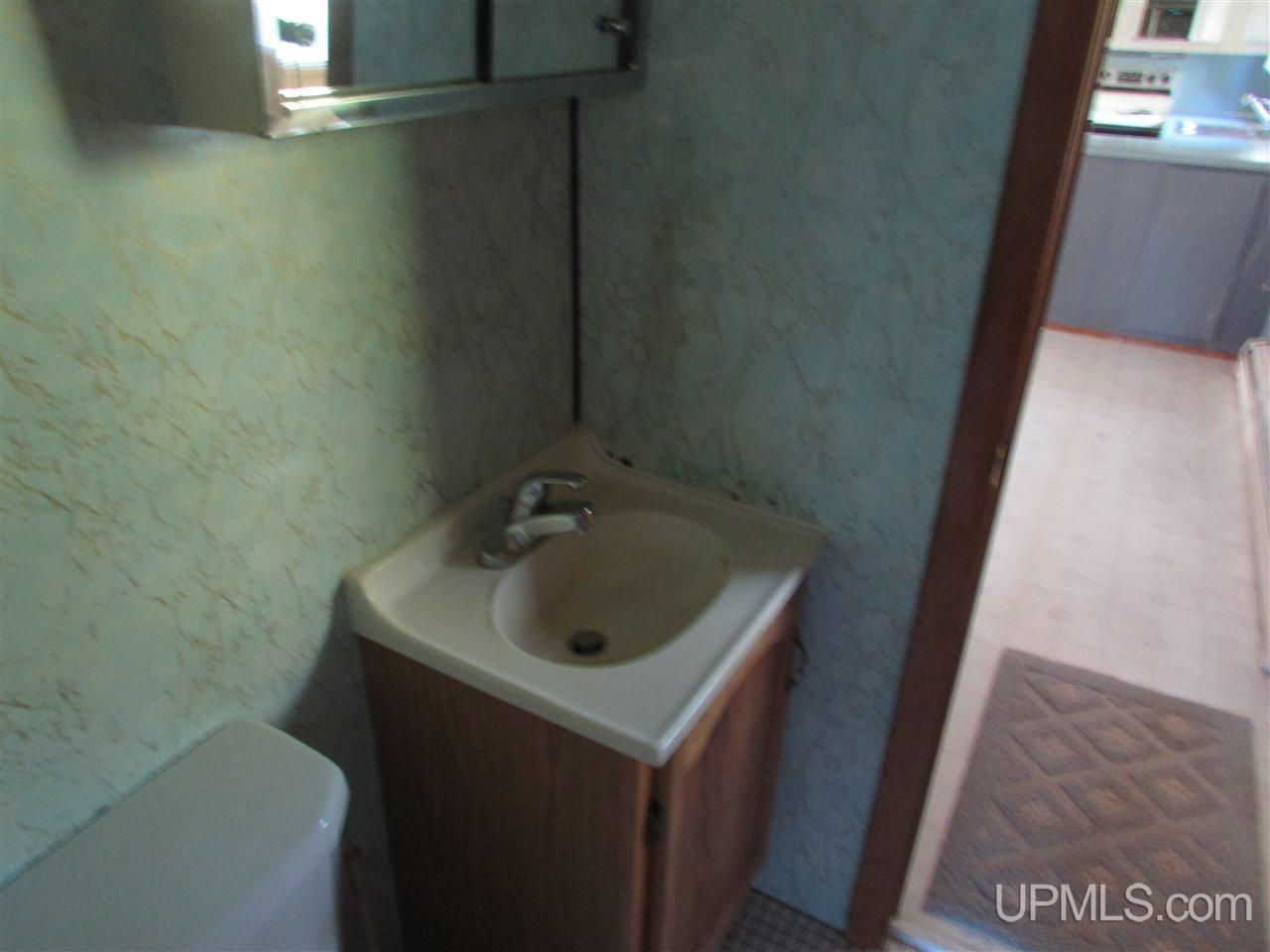 45 Jentoft Road L'Anse, MI 49946 - Photo 14 of 29
