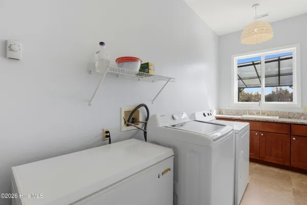 $669,999 | 335 Bull Tail Road, Wallace, NC 28466