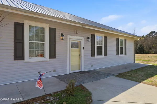 $669,999 | 335 Bull Tail Road, Wallace, NC 28466