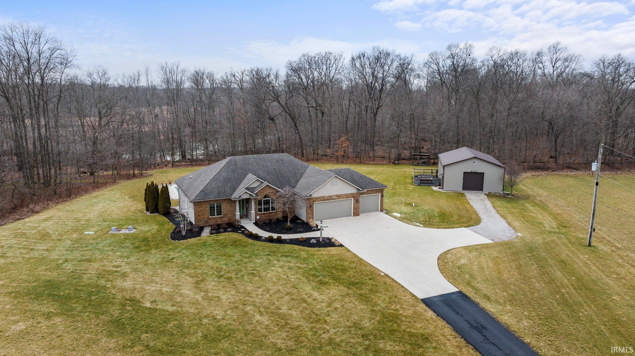 19033 Lochner Road Spencerville, IN 46788 - Photo 2 of 29
