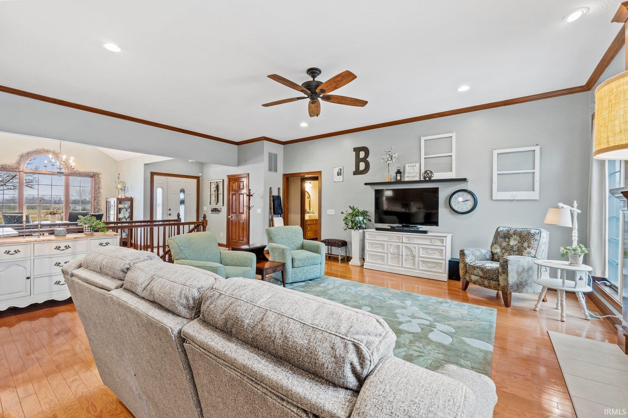 19033 Lochner Road Spencerville, IN 46788 - Photo 7 of 29