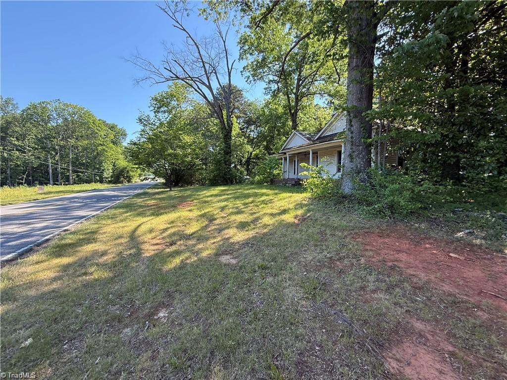 607 Kirby Road King, NC 27021 - Photo 4 of 28