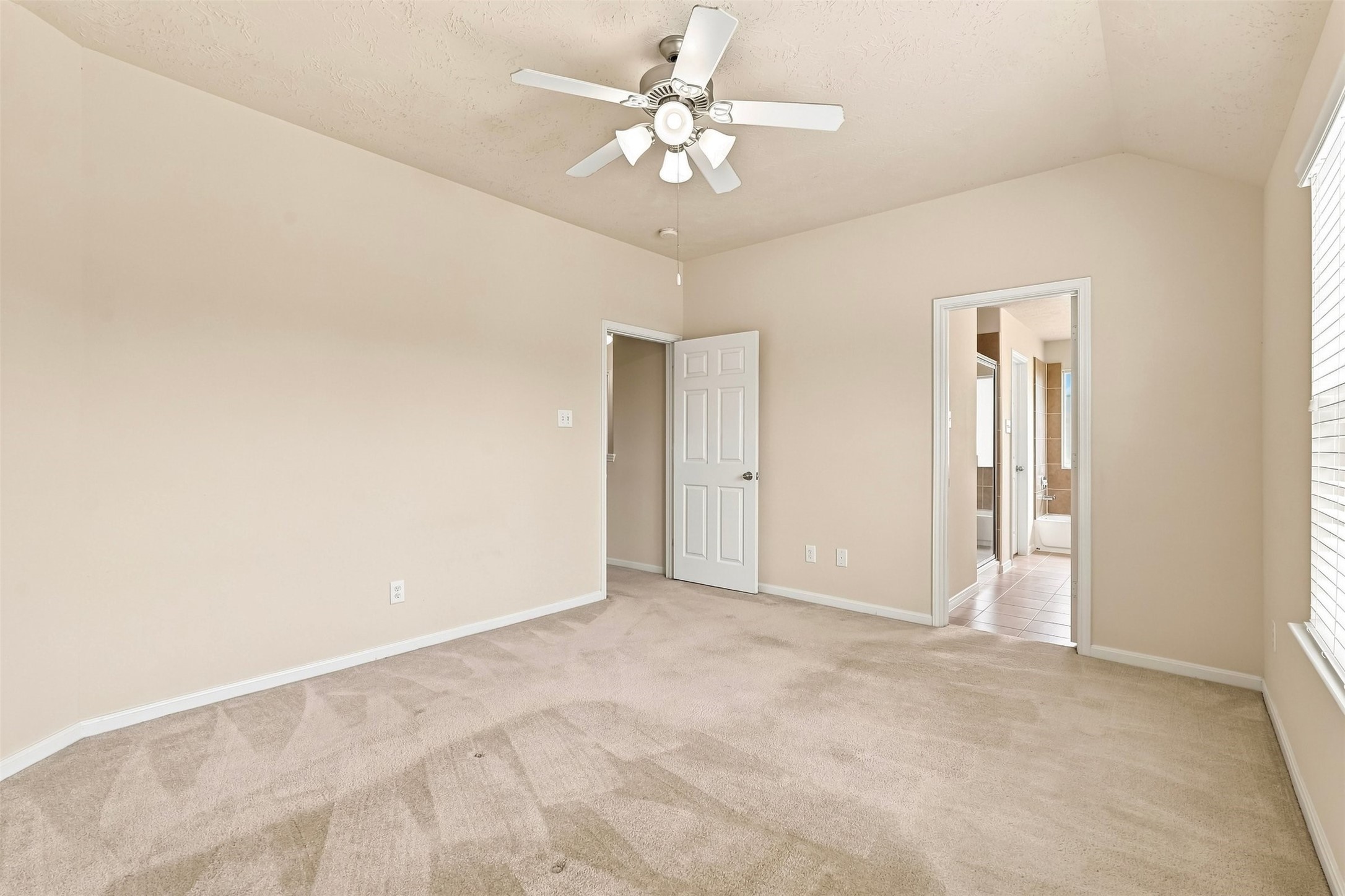 12563 Chiswick Road Houston, TX 77047 - Photo 16 of 24 Gallery Image 16