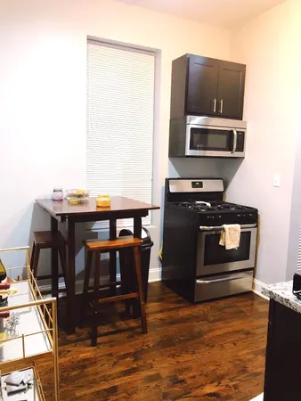 $2,400 | 1718 West Pierce Avenue, Unit GF, Chicago, IL 60622