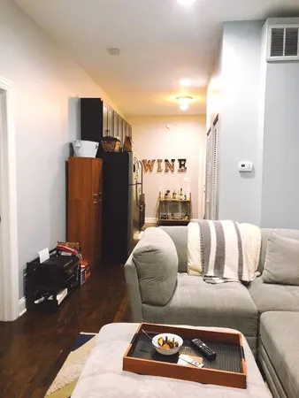 $2,400 | 1718 West Pierce Avenue, Unit GF, Chicago, IL 60622