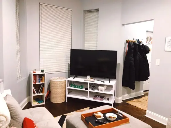 $2,400 | 1718 West Pierce Avenue, Unit GF, Chicago, IL 60622