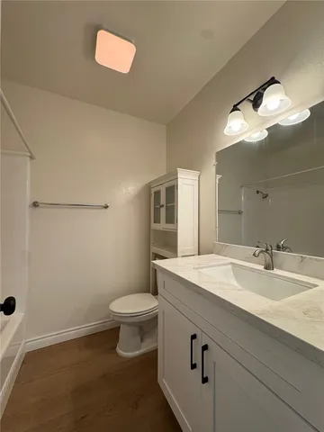 $469,000 | 2511 West Sunflower Avenue, Unit F11, Santa Ana, CA 92704