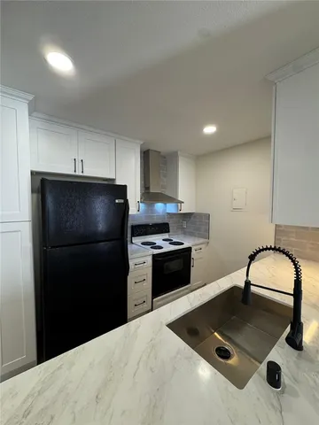 $479,000 | 2511 West Sunflower Avenue, Unit F11, Santa Ana, CA 92704