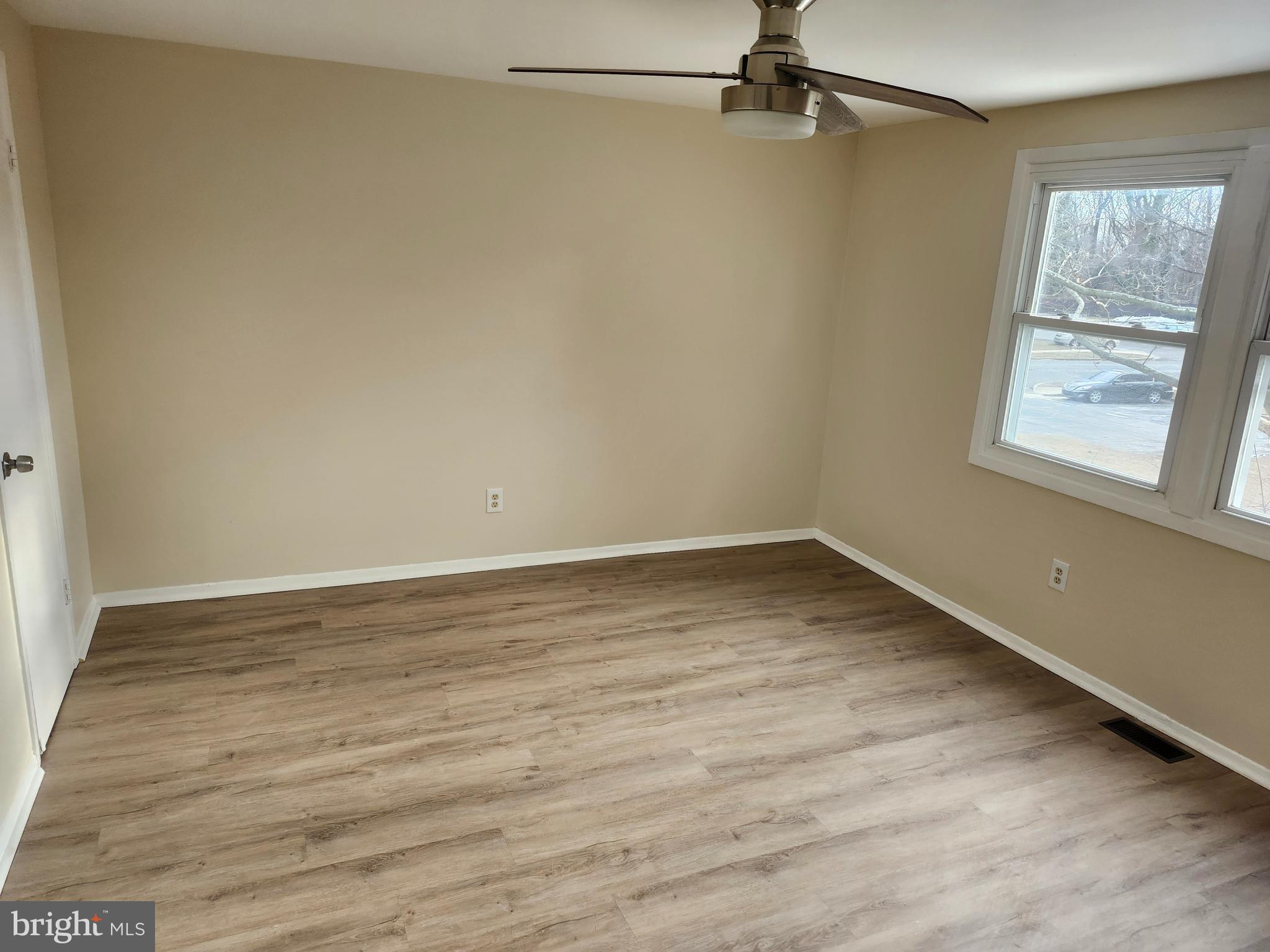 5 Roxburn Place Willingboro, NJ 08046 - Photo 8 of 15