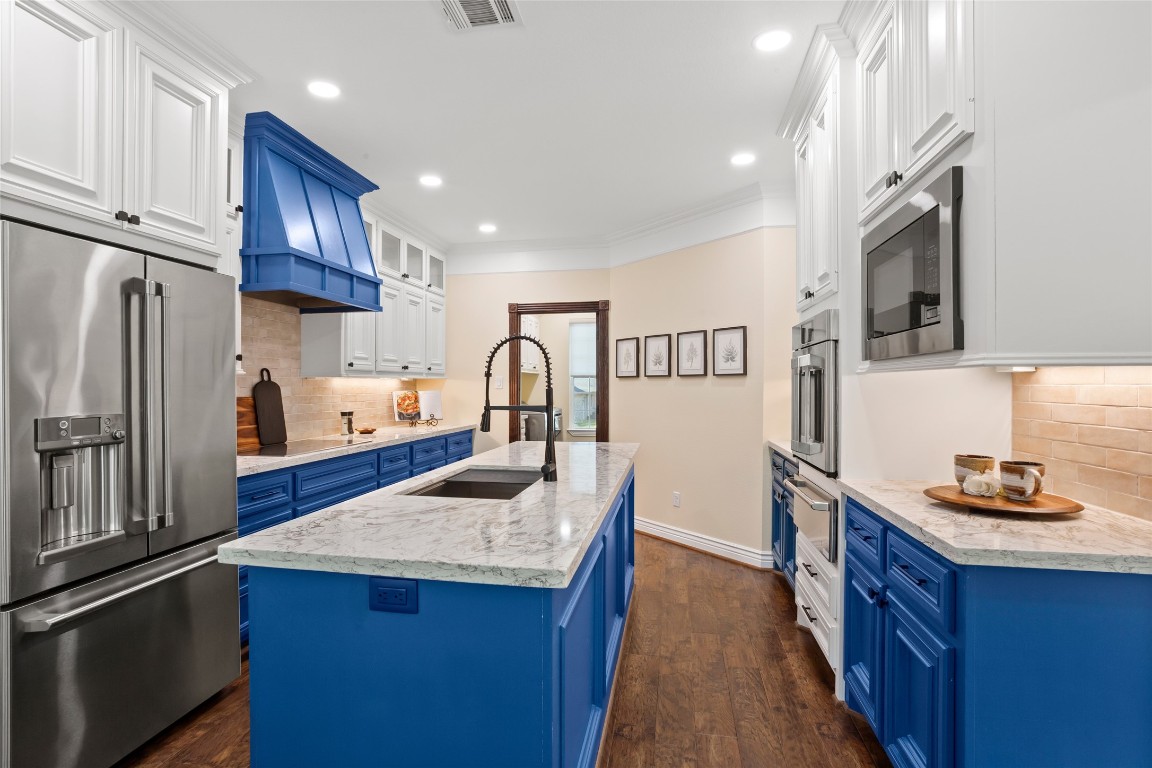 172 Bent Tree Lane Montgomery, TX 77356 - Photo 11 of 49