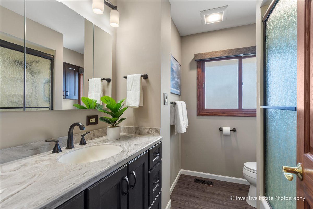 286 Stonegate Road Clarendon Hills, IL 60514 - Photo 16 of 26