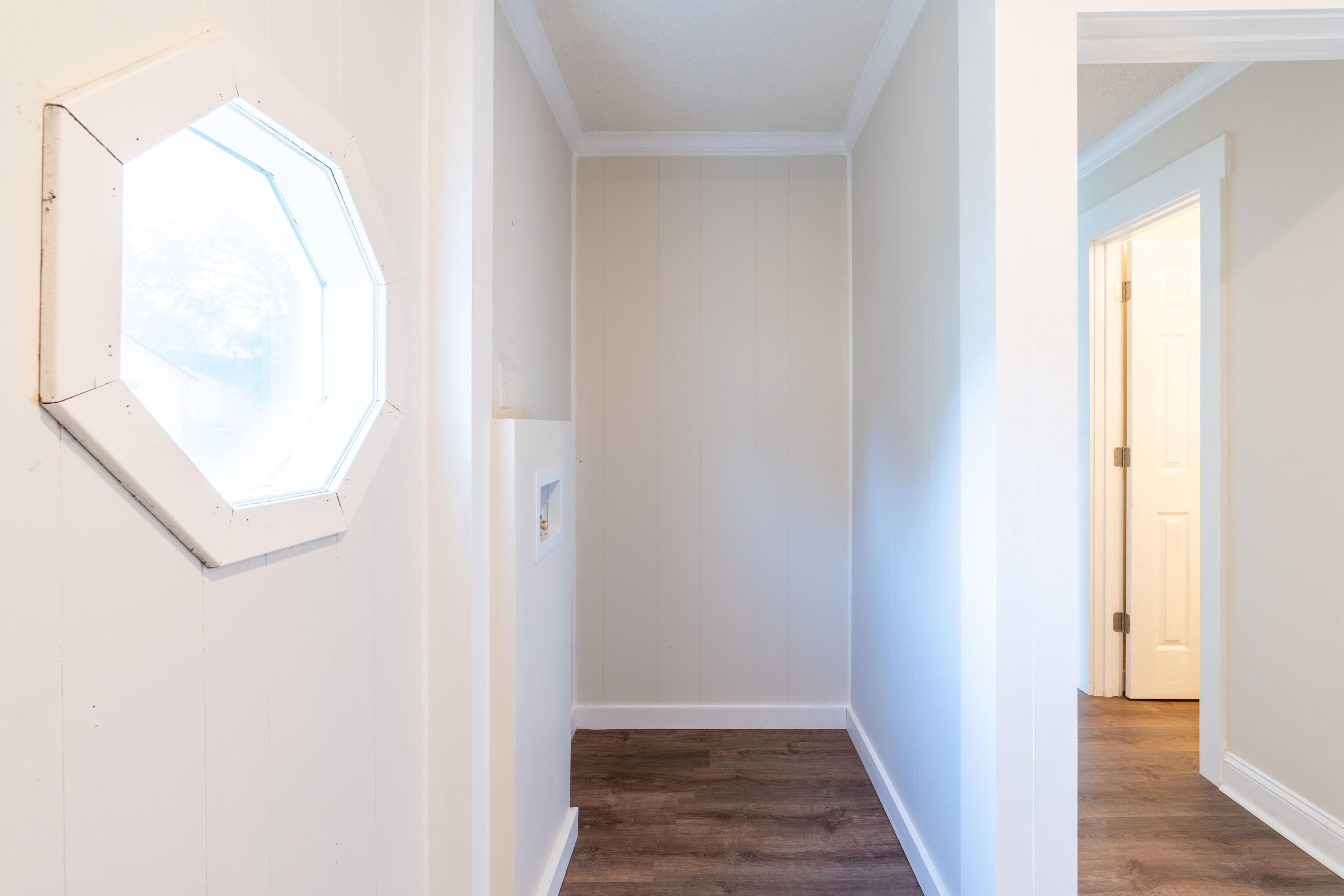 1106 Ruth Landolina Lane Hanahan, SC 29410 - Photo 21 of 44 1106 Ruth Landolina - Hall-Laundry-2