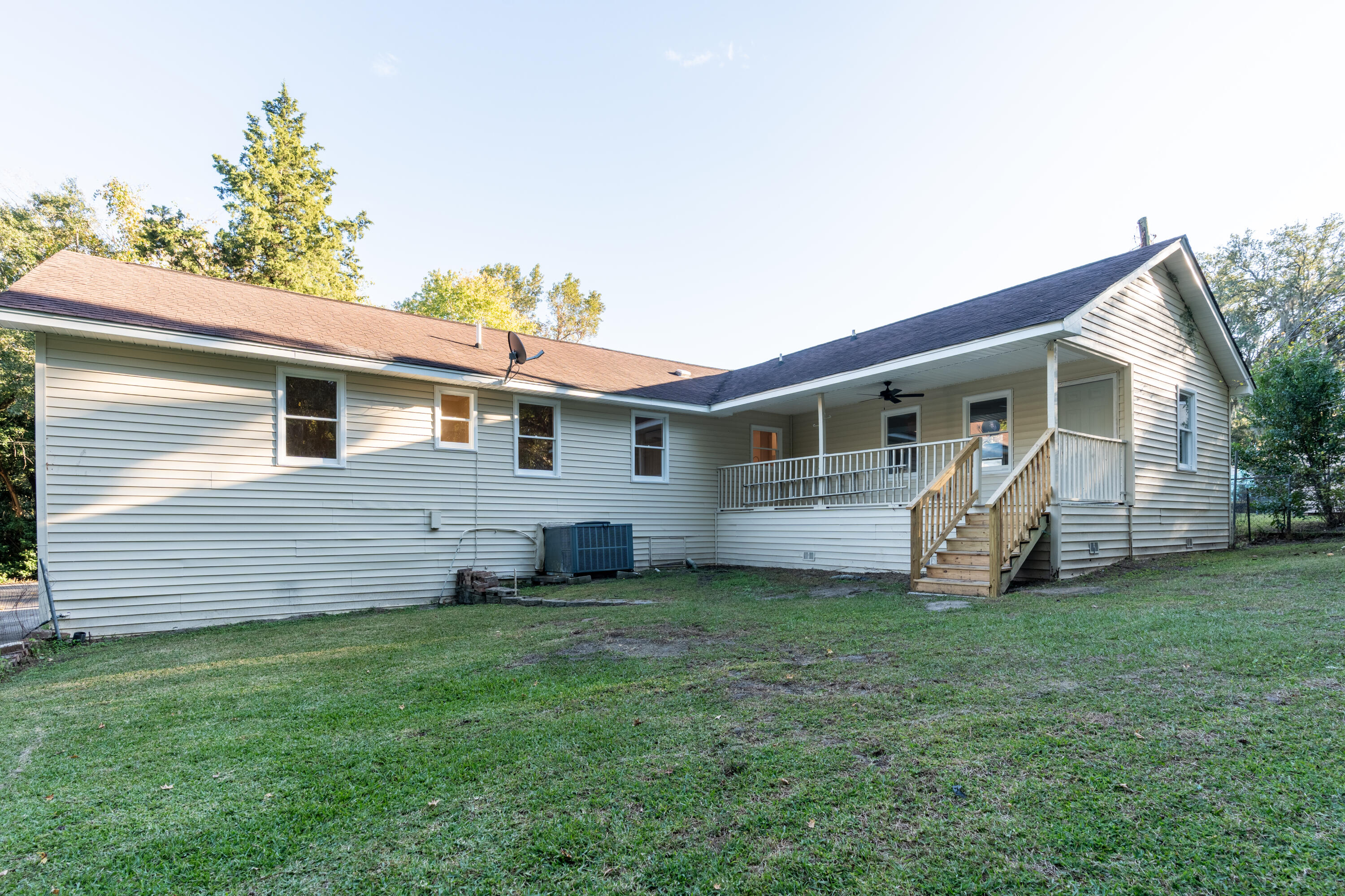 1106 Ruth Landolina Lane Hanahan, SC 29410 - Photo 29 of 44 1106 Ruth Landolina - Exterior Backyard-