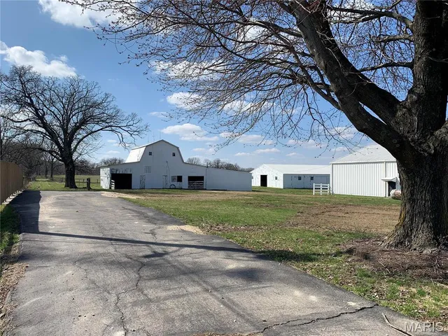 $1,536,150 | 1301 North Highway 47, Warrenton, MO 63383