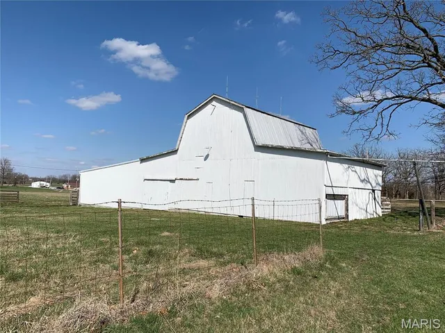 $1,536,150 | 1301 North Highway 47, Warrenton, MO 63383