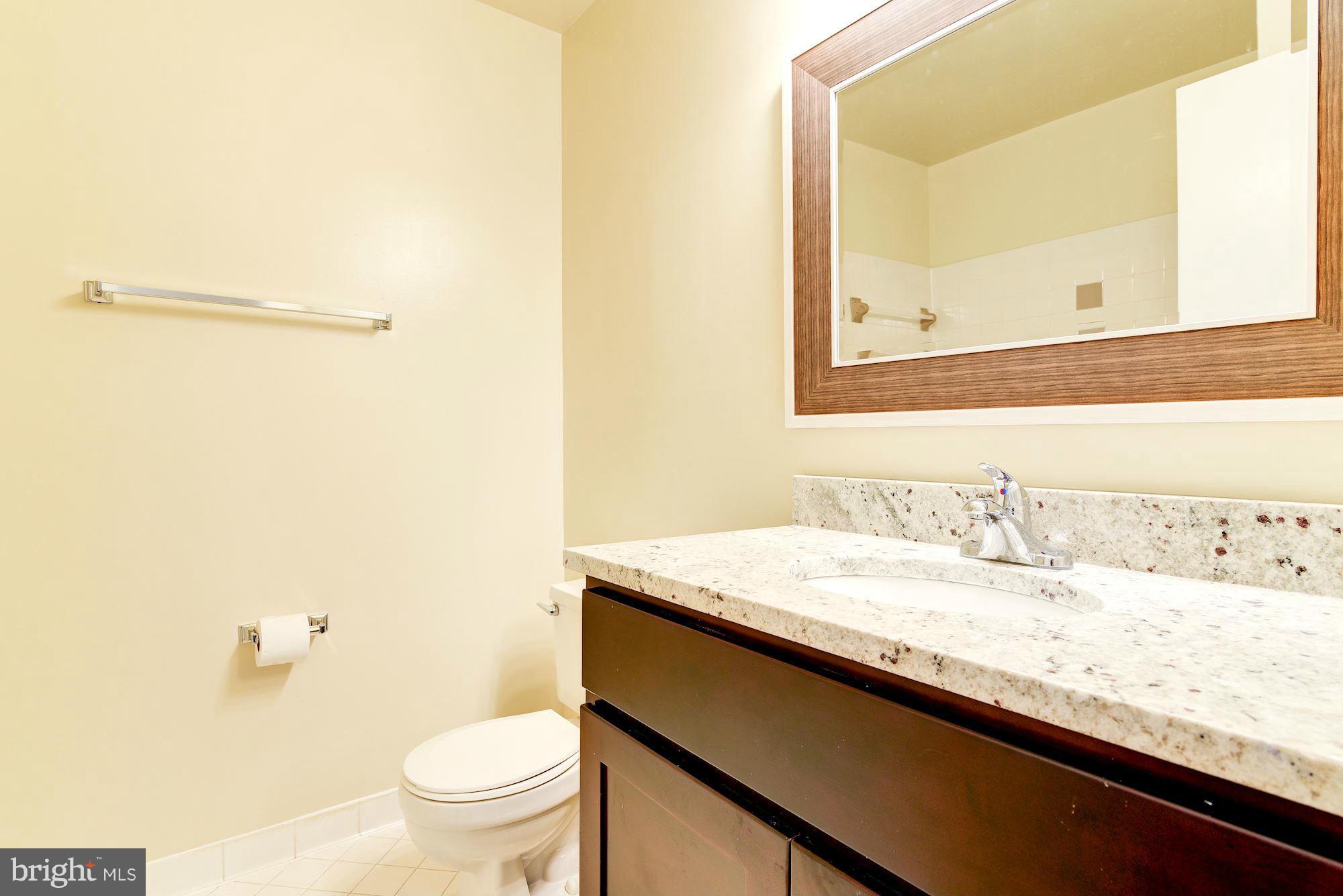 14504 Sandy Ridge Road Silver Spring, MD 20905 - Photo 22 of 30 Bath