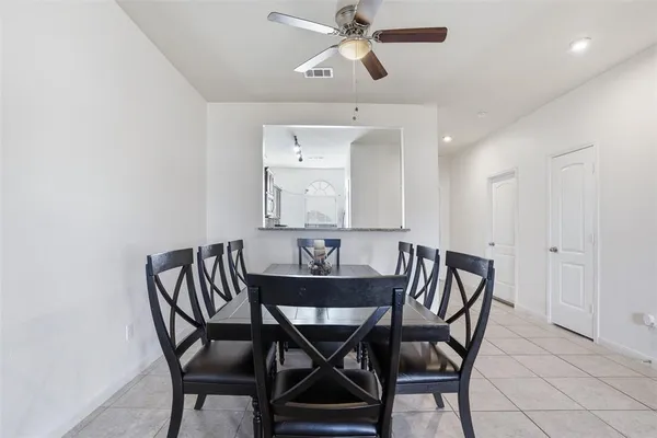 $358,900 | 158 Kennedy Drive, Venus, TX 76084