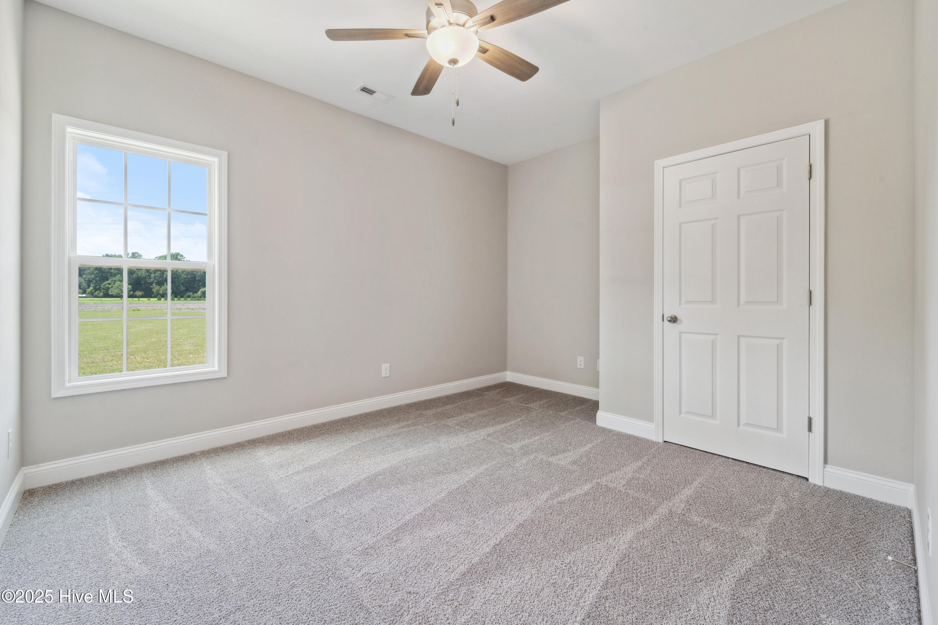 688 South Corn Mill Road Beulaville, NC 28518 - Photo 27 of 61 Guest Room