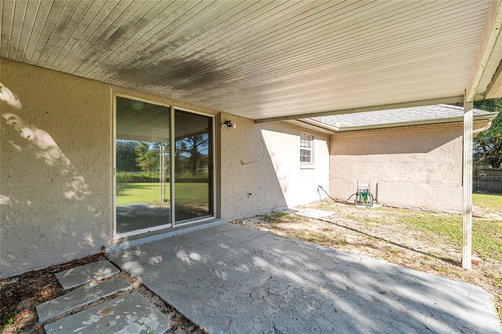 21 Pecan Course Circle Ocala, FL 34472 - Photo 38 of 46 a view of a big room with a window