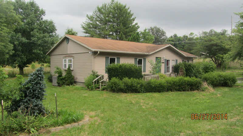 40 Pond Road Vienna, IL 62995 - Photo 1 of 8