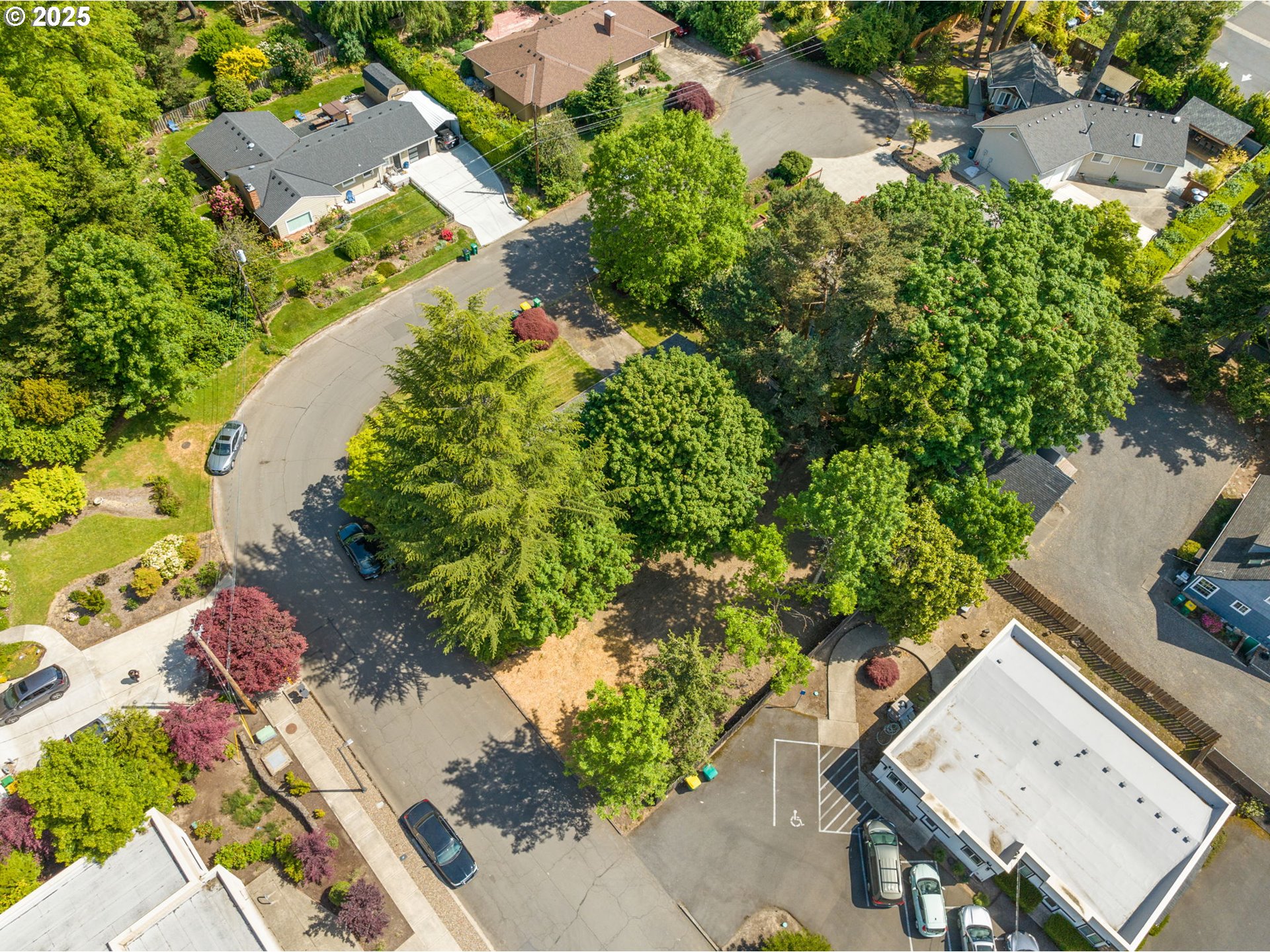 Southwest Poplar Lane Portland, OR 97225 - Photo 3 of 5 Gallery Image 3