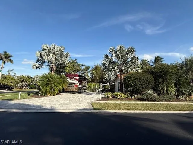 $650,000 | 4840 Carriage Court, Naples, FL 34114