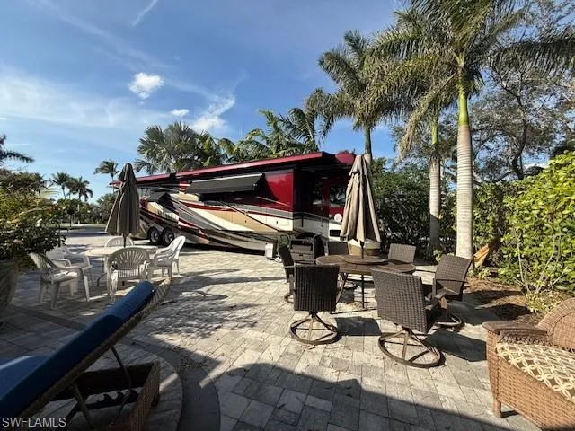 $699,000 | 4840 Carriage Court, Naples, FL 34114