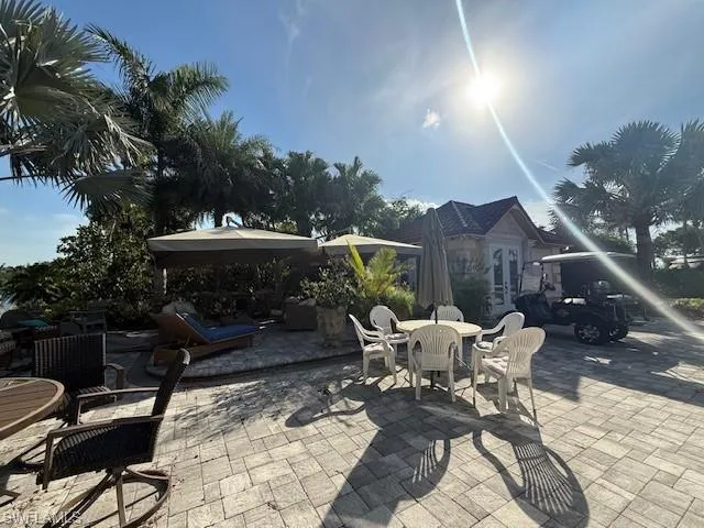 $699,000 | 4840 Carriage Court, Naples, FL 34114