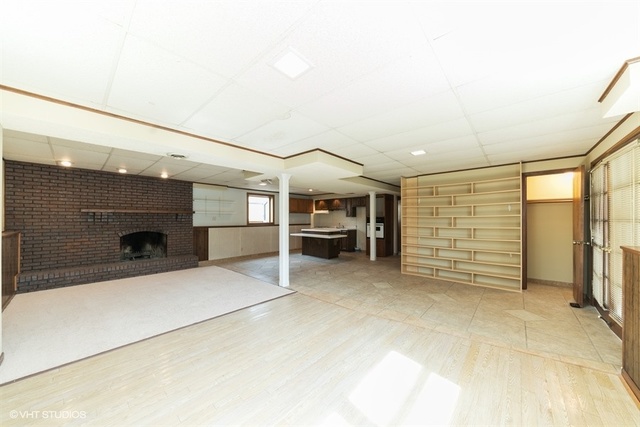 11S452 Book Road Naperville, IL 60564 - Photo 10 of 25 a view of a car garage