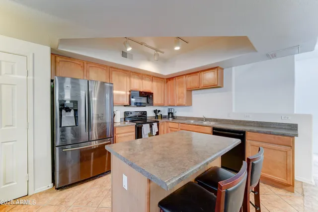 $380,000 | 2402 East 5th Street, Unit 1532, Tempe, AZ 85288