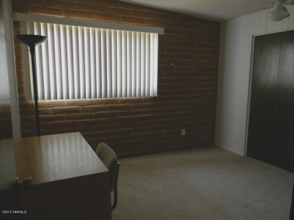 16042 West Ridgemoor Avenue Tucson, AZ 85736 - Photo 15 of 24