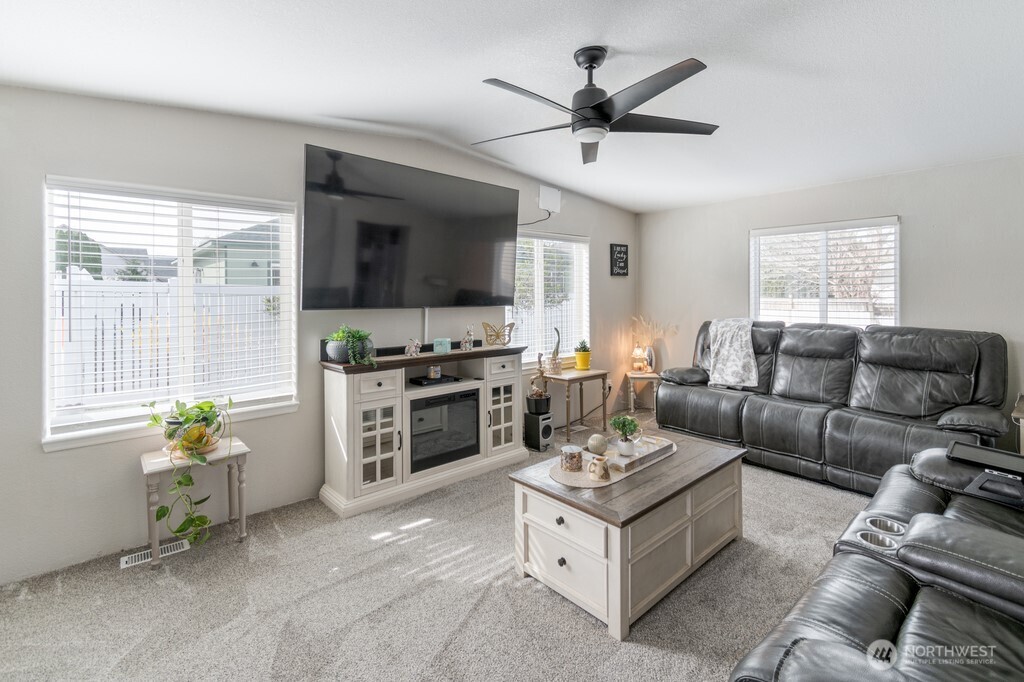 1630 Cactus Loop Richland, WA 99352 - Photo 20 of 35