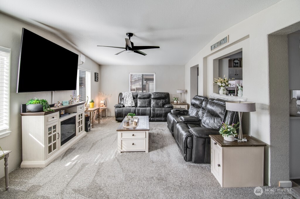 1630 Cactus Loop Richland, WA 99352 - Photo 21 of 35