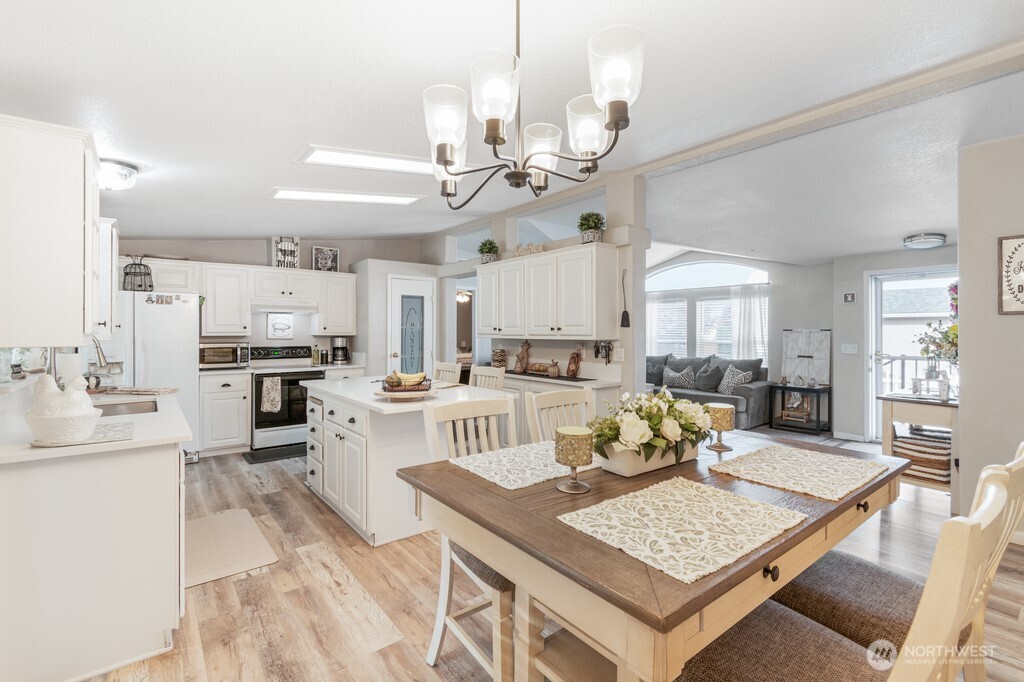 1630 Cactus Loop Richland, WA 99352 - Photo 9 of 35