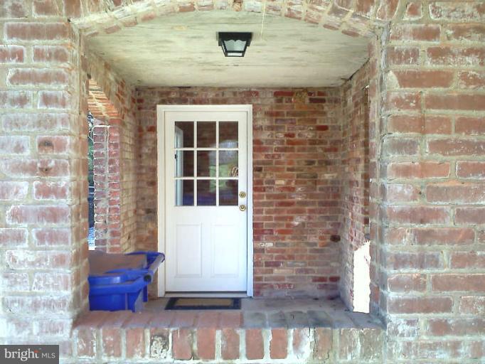 2712 Bel Pre Road Silver Spring, MD 20906 - Photo 30 of 30 Back Detail/East