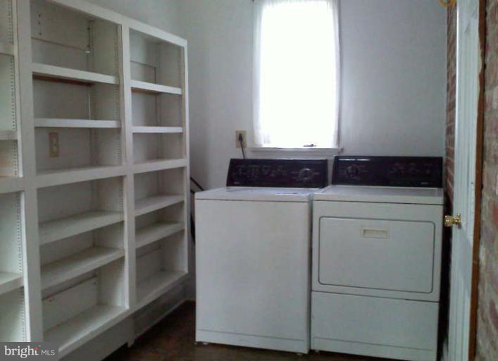 2712 Bel Pre Road Silver Spring, MD 20906 - Photo 10 of 30 Laundry Room