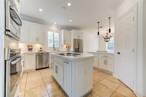 $1,498,000 | 14114 Barnhart Boulevard, Houston, TX 77077