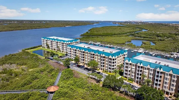 $350,000 | 4628 Harbour Village Boulevard, Unit 2206, Ponce Inlet, FL 32127