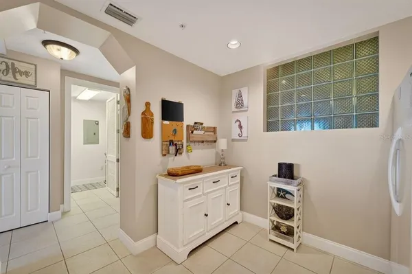 $350,000 | 4628 Harbour Village Boulevard, Unit 2206, Ponce Inlet, FL 32127