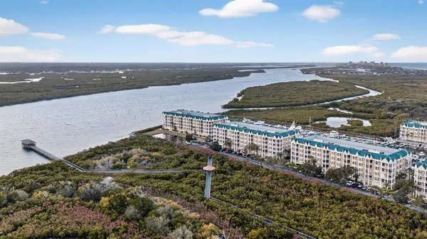 $350,000 | 4628 Harbour Village Boulevard, Unit 2206, Ponce Inlet, FL 32127