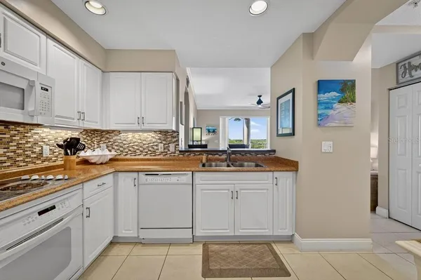 $350,000 | 4628 Harbour Village Boulevard, Unit 2206, Ponce Inlet, FL 32127