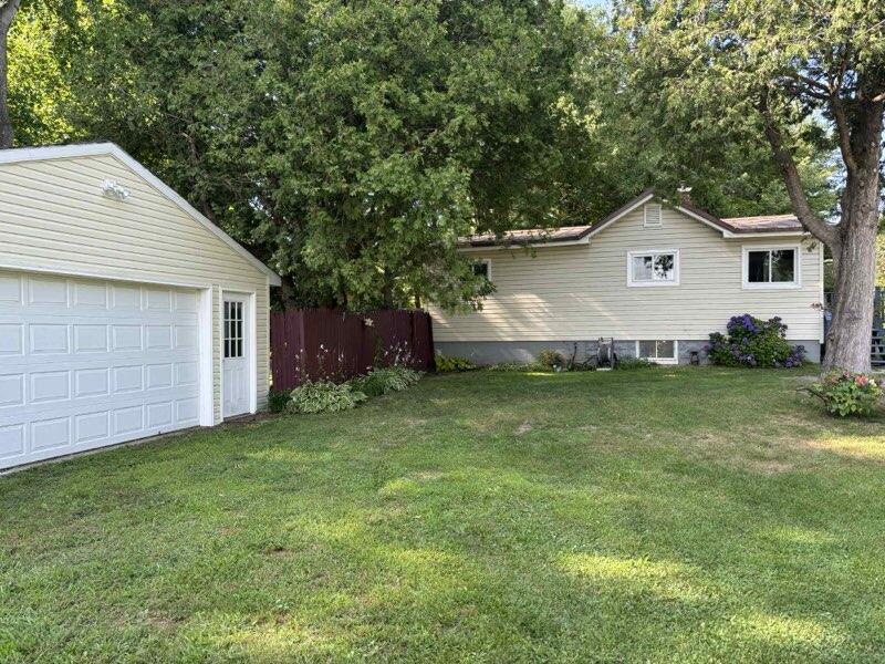 6033 North Stiles Road Ludington, MI 49431 - Photo 3 of 18 att.k5gYU
