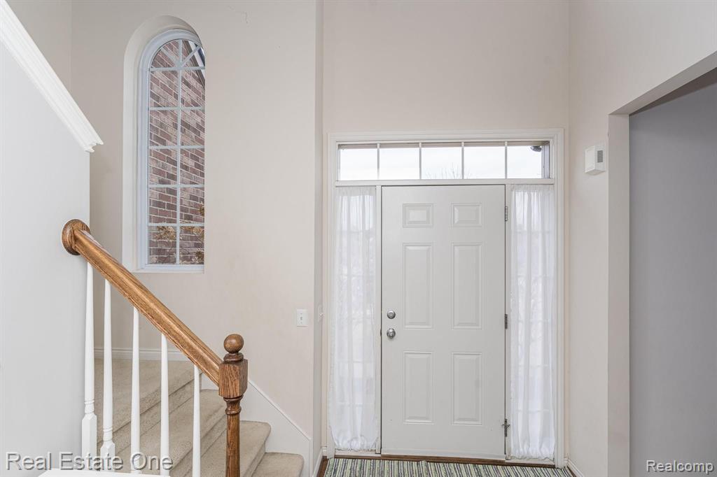 3296 Fantail Drive Rochester Hills, MI 48309 - Photo 3 of 41