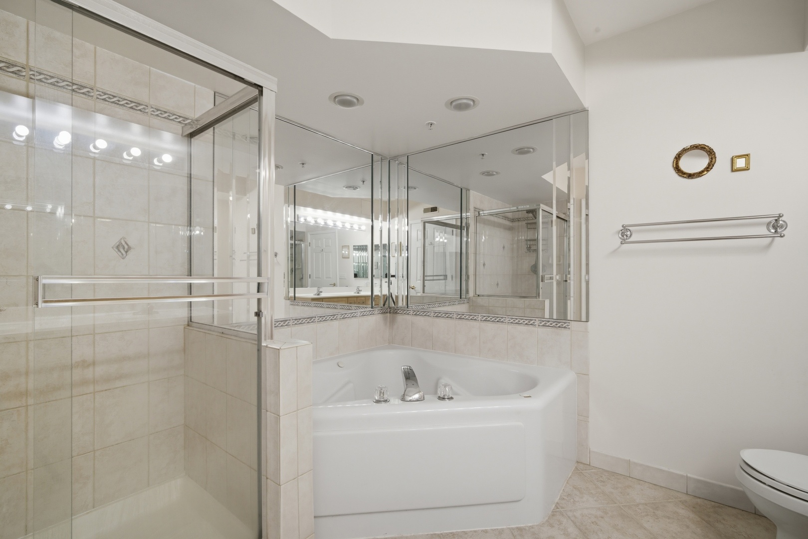 650 South River Road, Unit 801 Des Plaines, IL 60016 - Photo 26 of 34