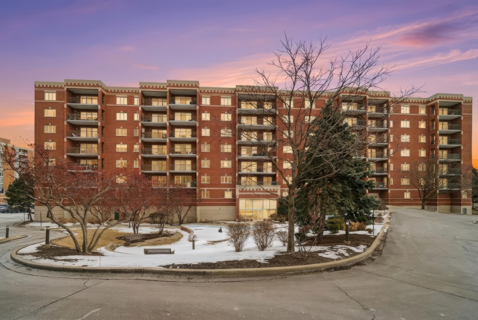 650 South River Road, Unit 801 Des Plaines, IL 60016 - Photo 4 of 34