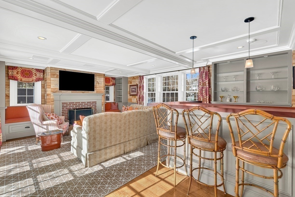 22 Valley Road Wellesley, MA 02481 - Photo 18 of 42