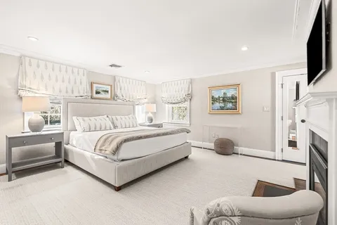 $5,395,000 | 22 Valley Road, Wellesley, MA 02481